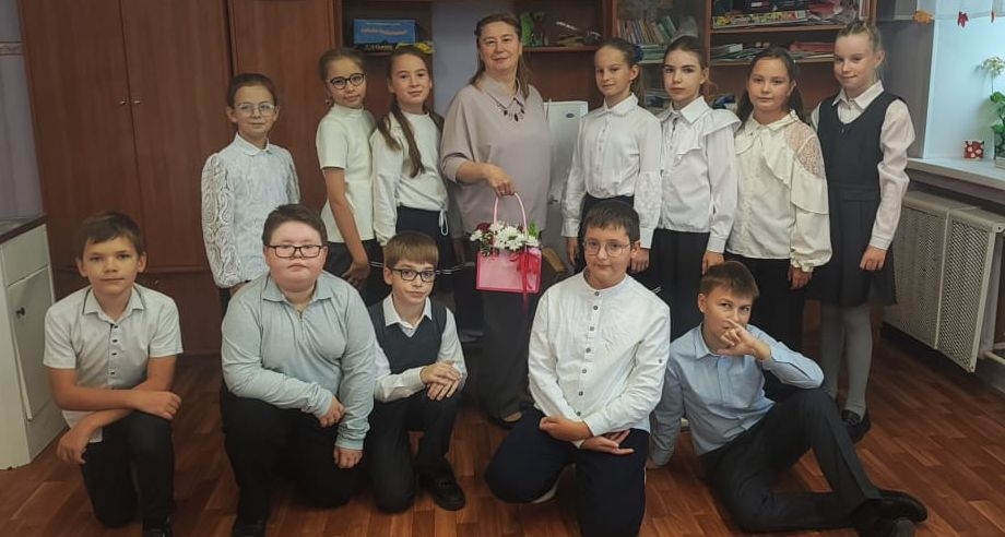 В нашем кабинете.